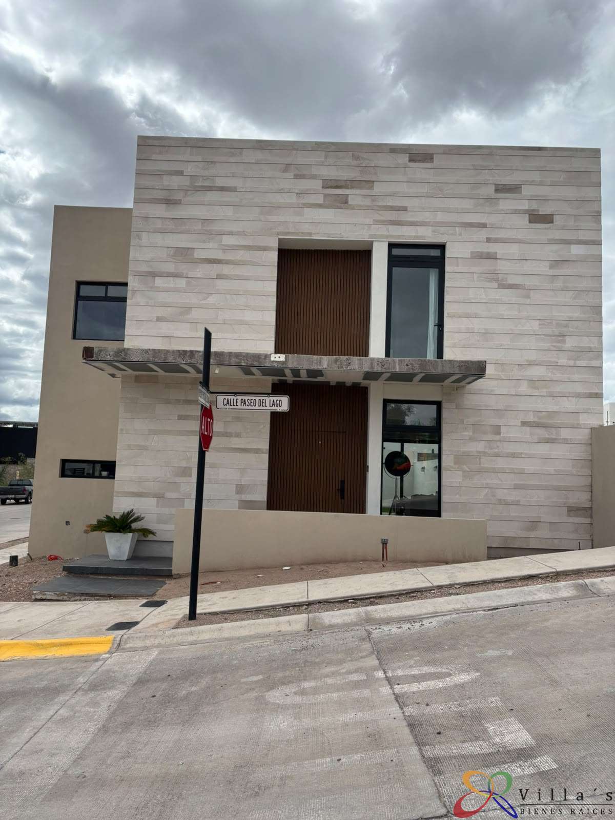 Frente de la Casa.jpeg